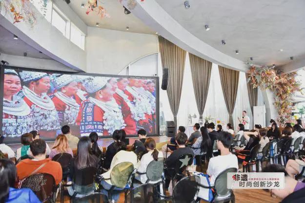 柯桥纺织如何“逐光而行”？2024柯桥时尚周（春季）激活新质生产力(图16)