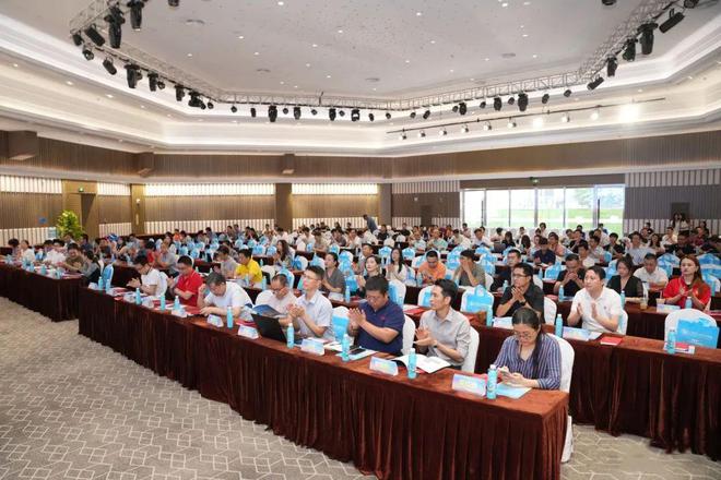 中能拾贝：亮相2024年工业软件与新质生产力创新发展论坛(图2)