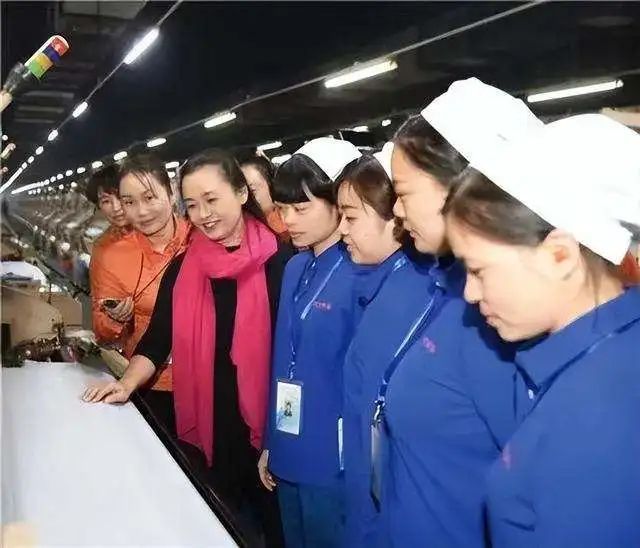 年营收8177亿力压华为、腾讯等民企江苏女首富缘何如此有钱？(图5)