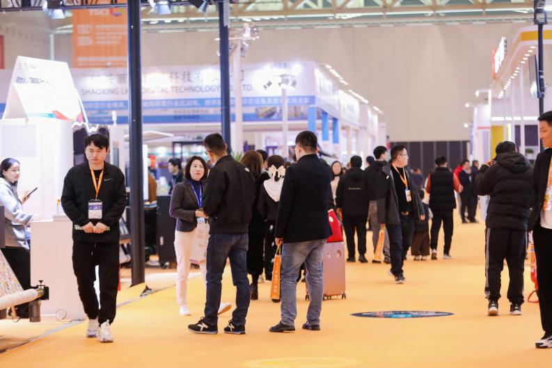 占纺织业先机2024柯桥纺机及印花工业展10月热力接棒开启顶流产品大赏(图2)