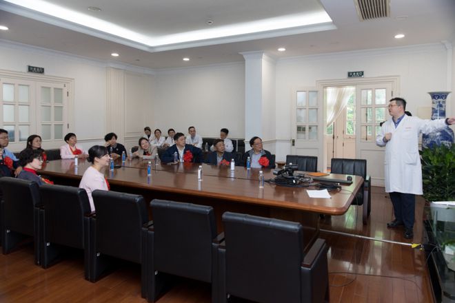 向劳模学习为劳模服务！瑞金医院举行2024年庆祝“五一”国际劳动节主题活动(图10)