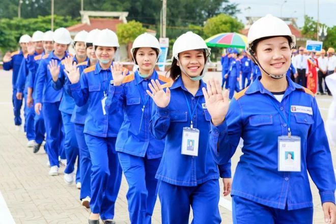 越南：建议2025年春节给工人放假9天(图1)