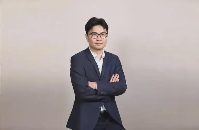 牛了！90后把冷门技术做成“印钞机”贴屋顶年赚57万度电(图1)