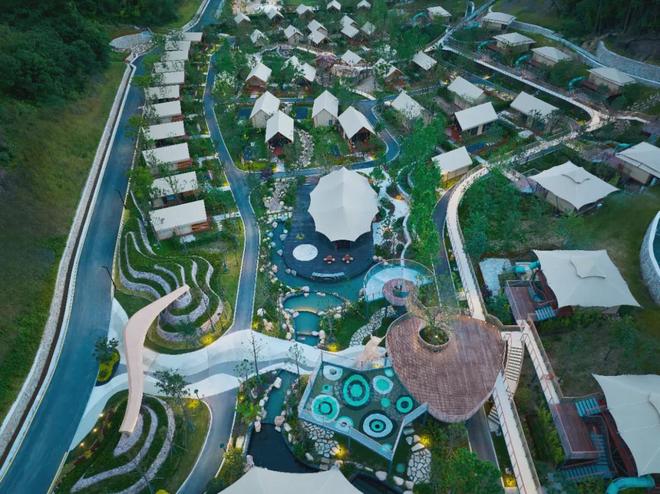 从影视工厂到造梦工场：横店的“入戏”革命(图3)