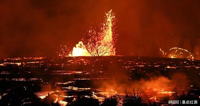 榛树弹道导弹大开杀戒大型兵工厂瞬间被夷平：上千人一个没跑掉(图6)