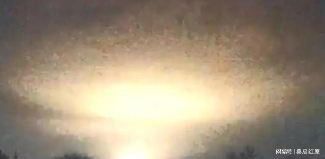 榛树弹道导弹大开杀戒大型兵工厂瞬间被夷平：上千人一个没跑掉(图10)