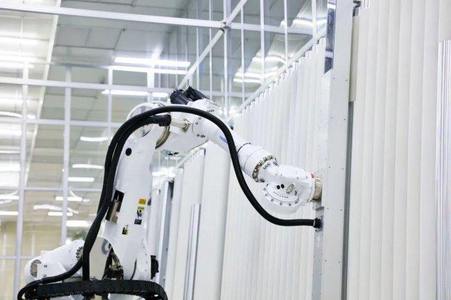 别只盯着涨价京东方“灯塔工厂”的AI算账法才是真本事(图1)