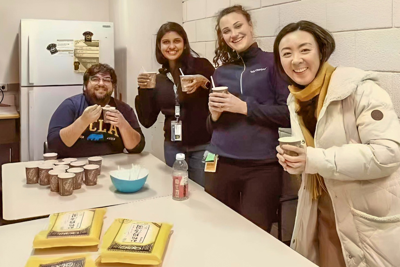 新春走基层丨开工即满产宁波老字号备战元宵守护团圆味(图3)