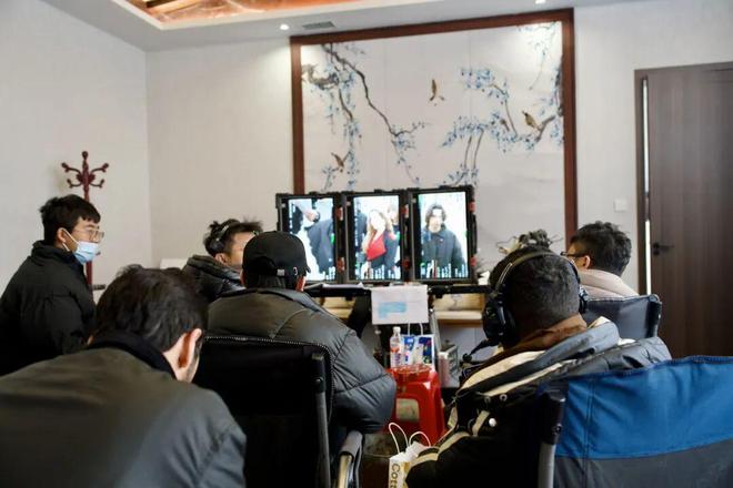 “以前一天跟5个组现在手头只剩2个组”短剧工厂开始抢客户(图1)